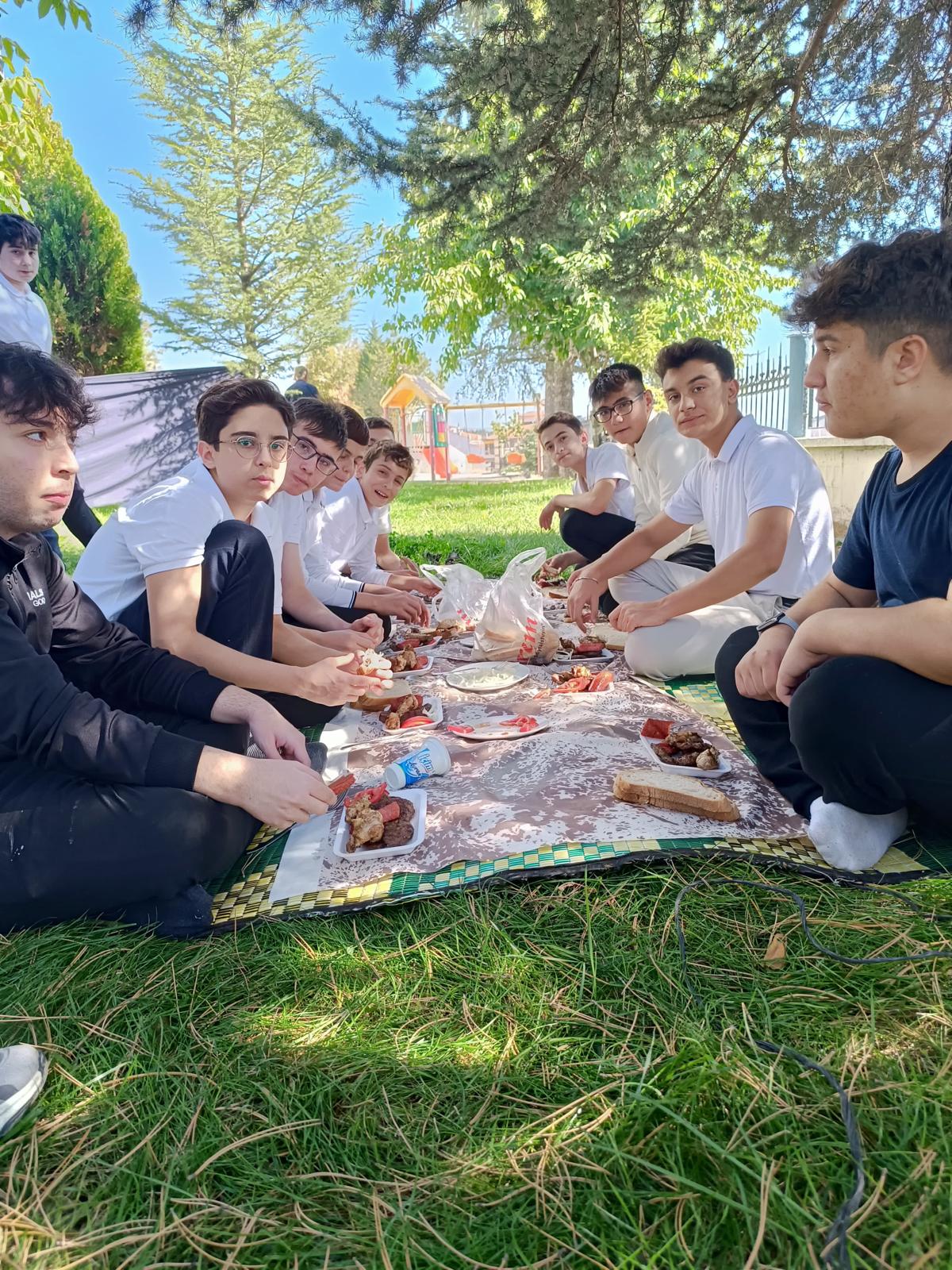 08.10.2024 Mangal Programı fotoğrafı 1