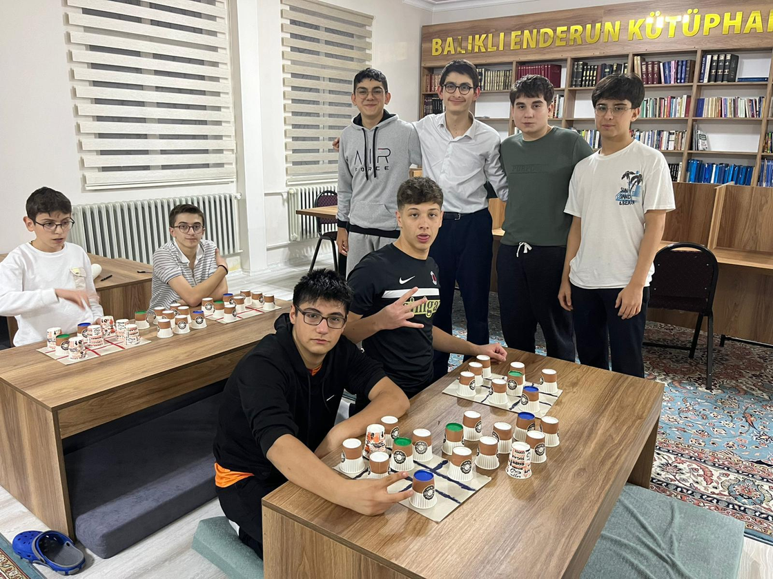 Kütüphane Kulübü Bardak Kapmaca Yarışması 20.10.2025 foto?raf? 2