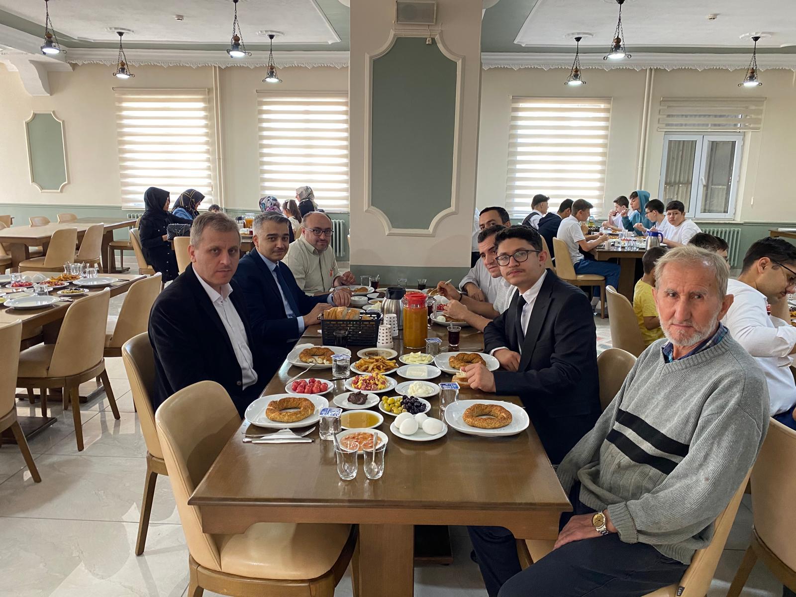 21.09.2024 Veli toplantısı fotoğrafı 5