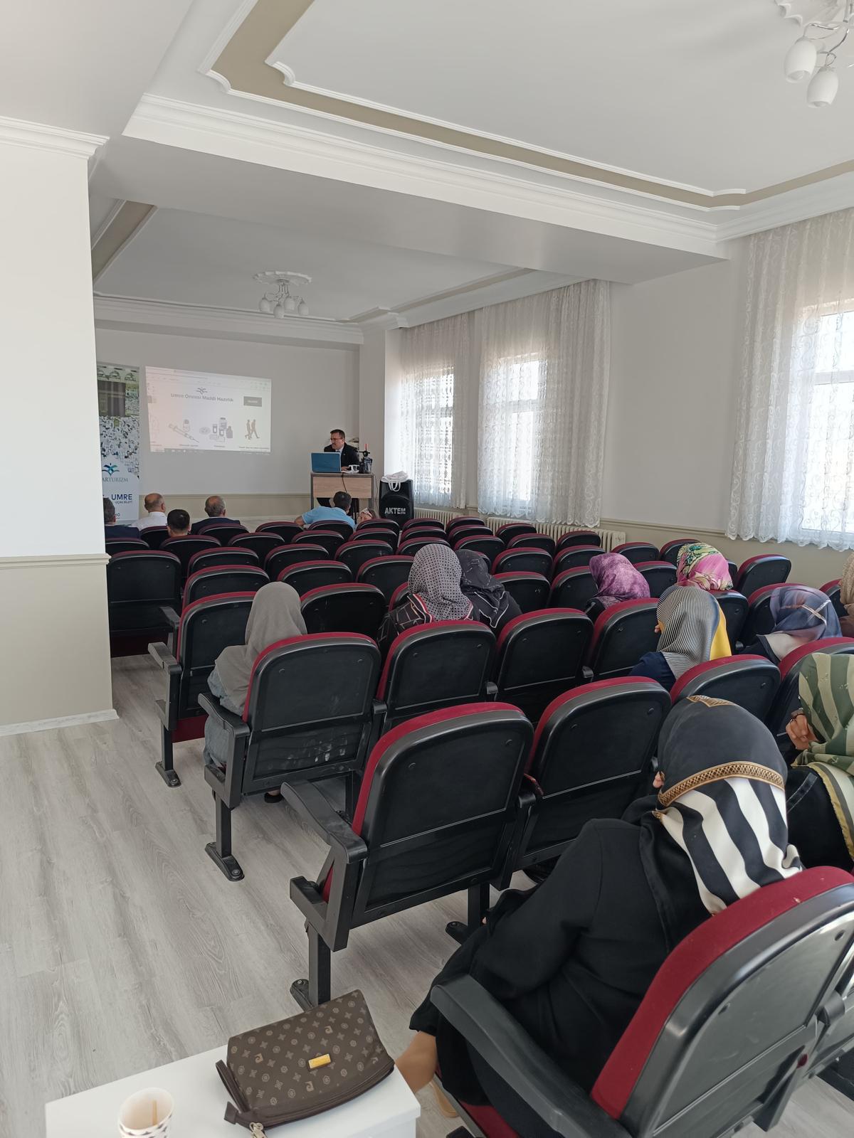 28.09.2024 umre semineri fotoğrafı 5