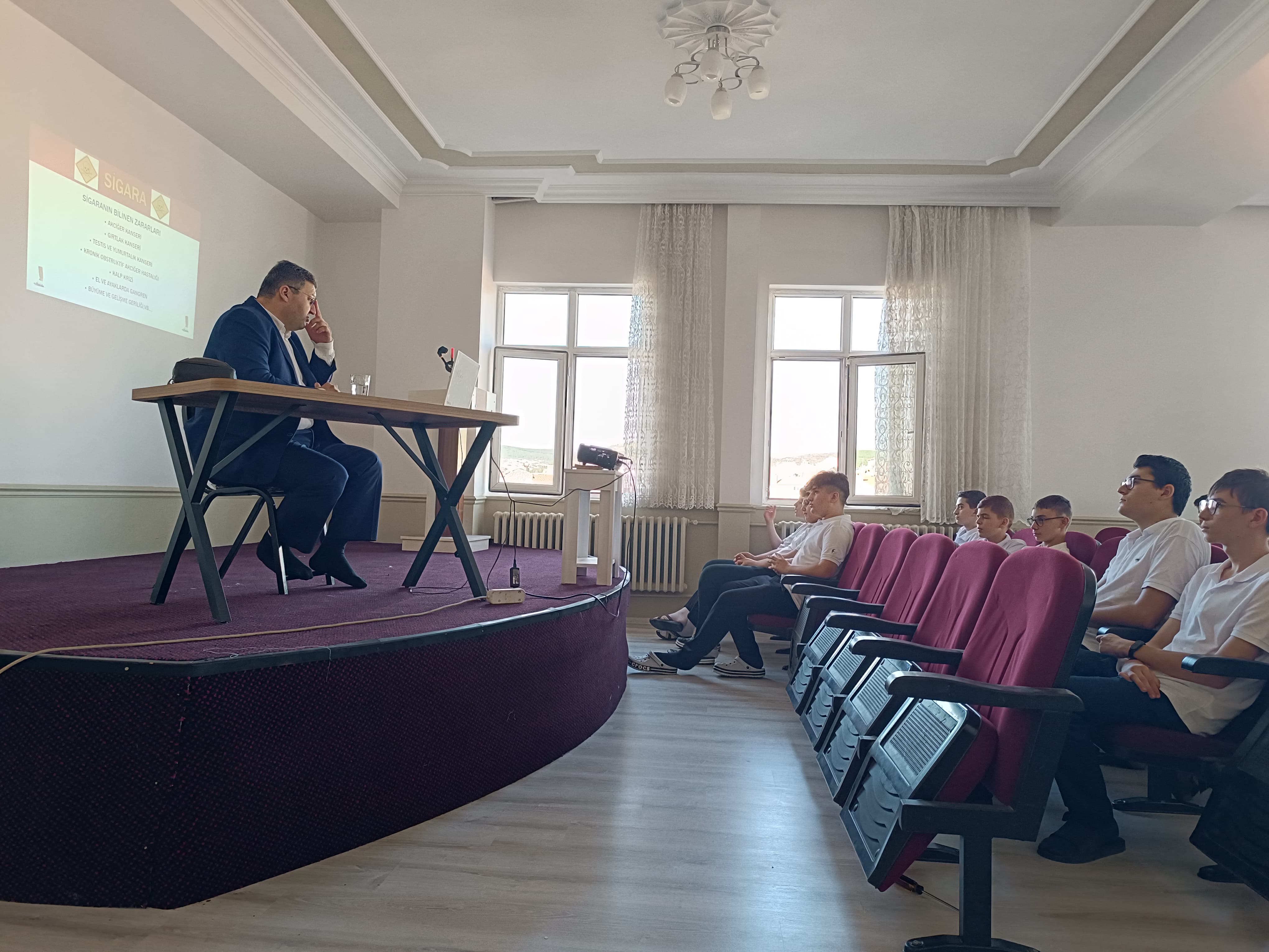 Konferanslar fotoğrafı 1