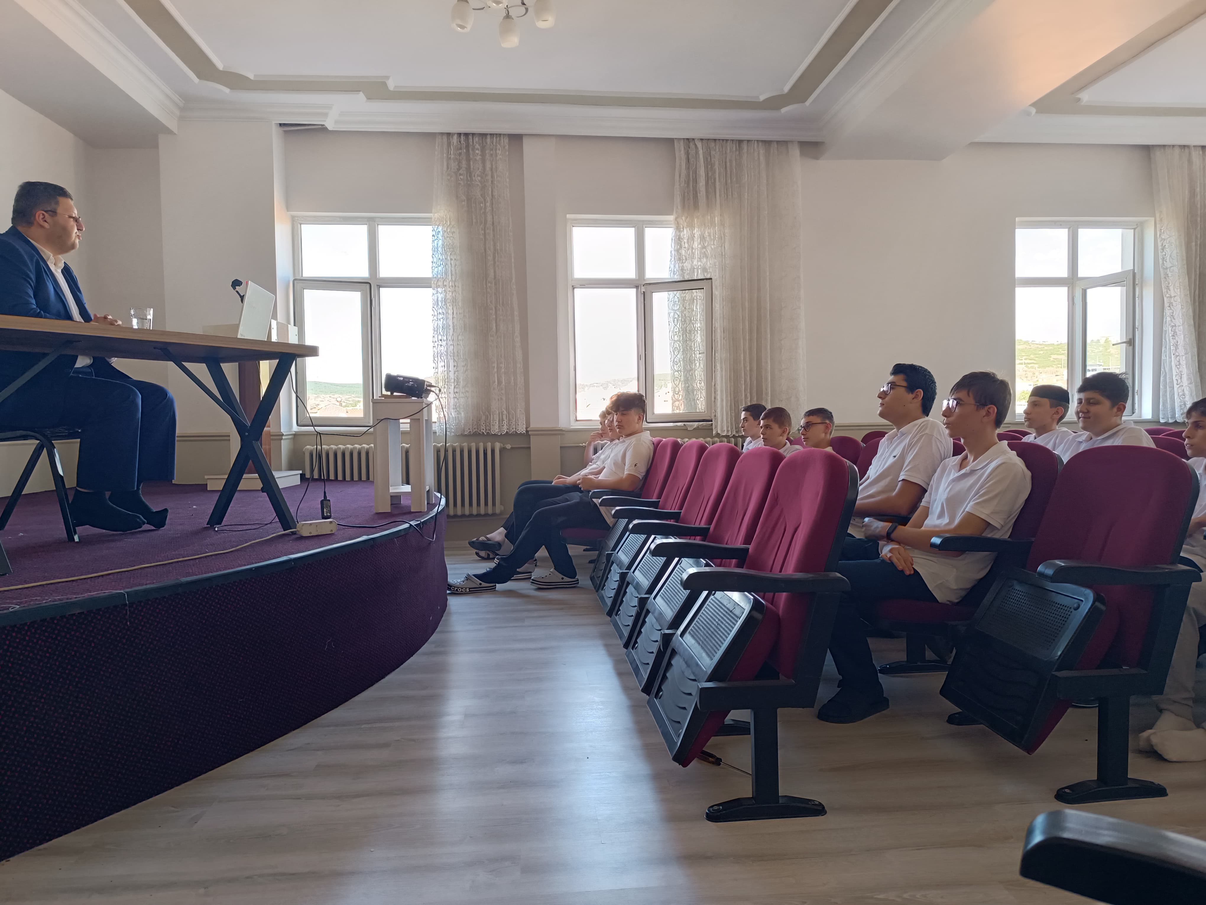 Konferanslar fotoğrafı 2